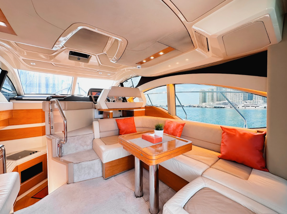 A33 YACHT