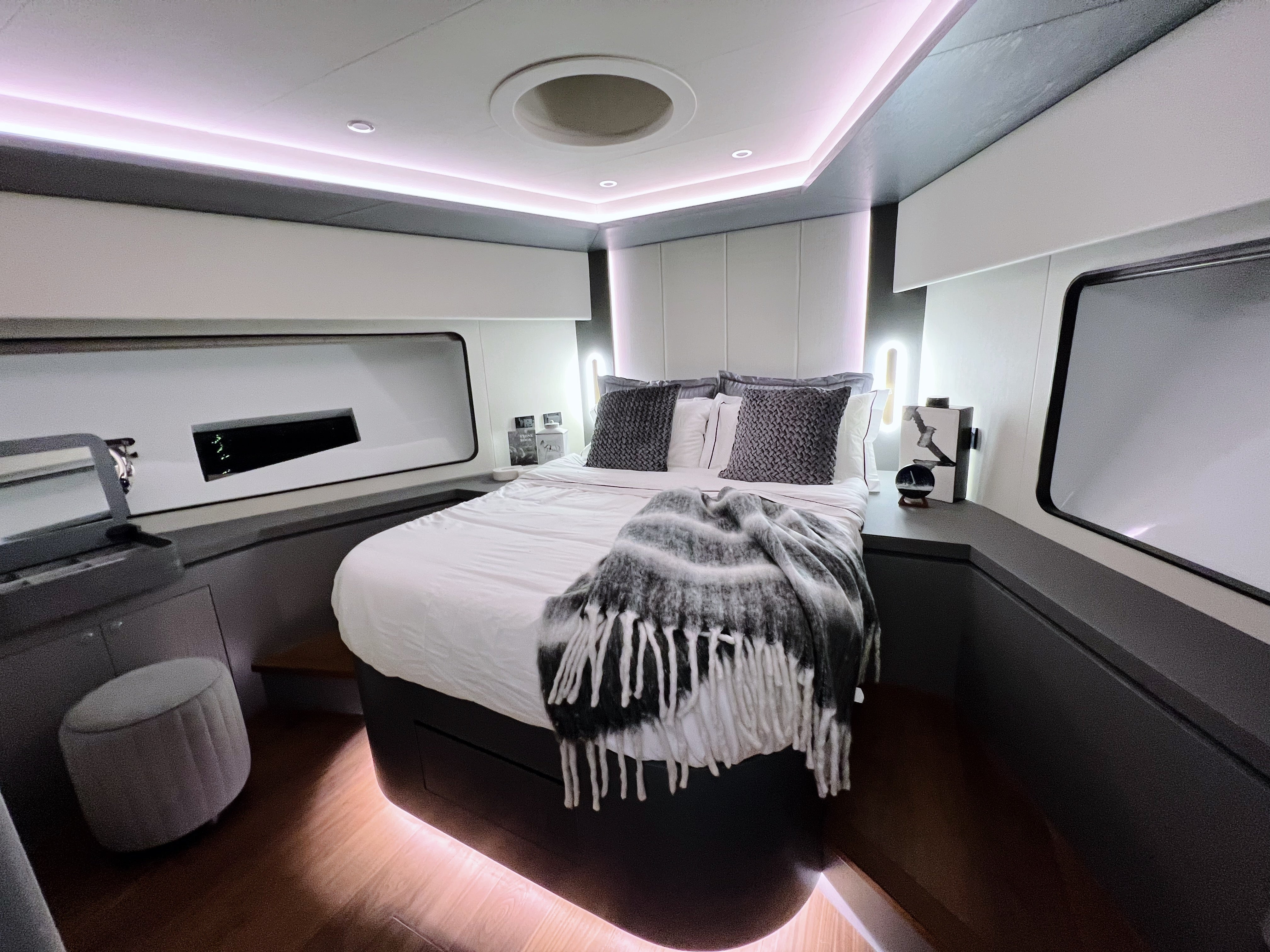 X34 YACHT