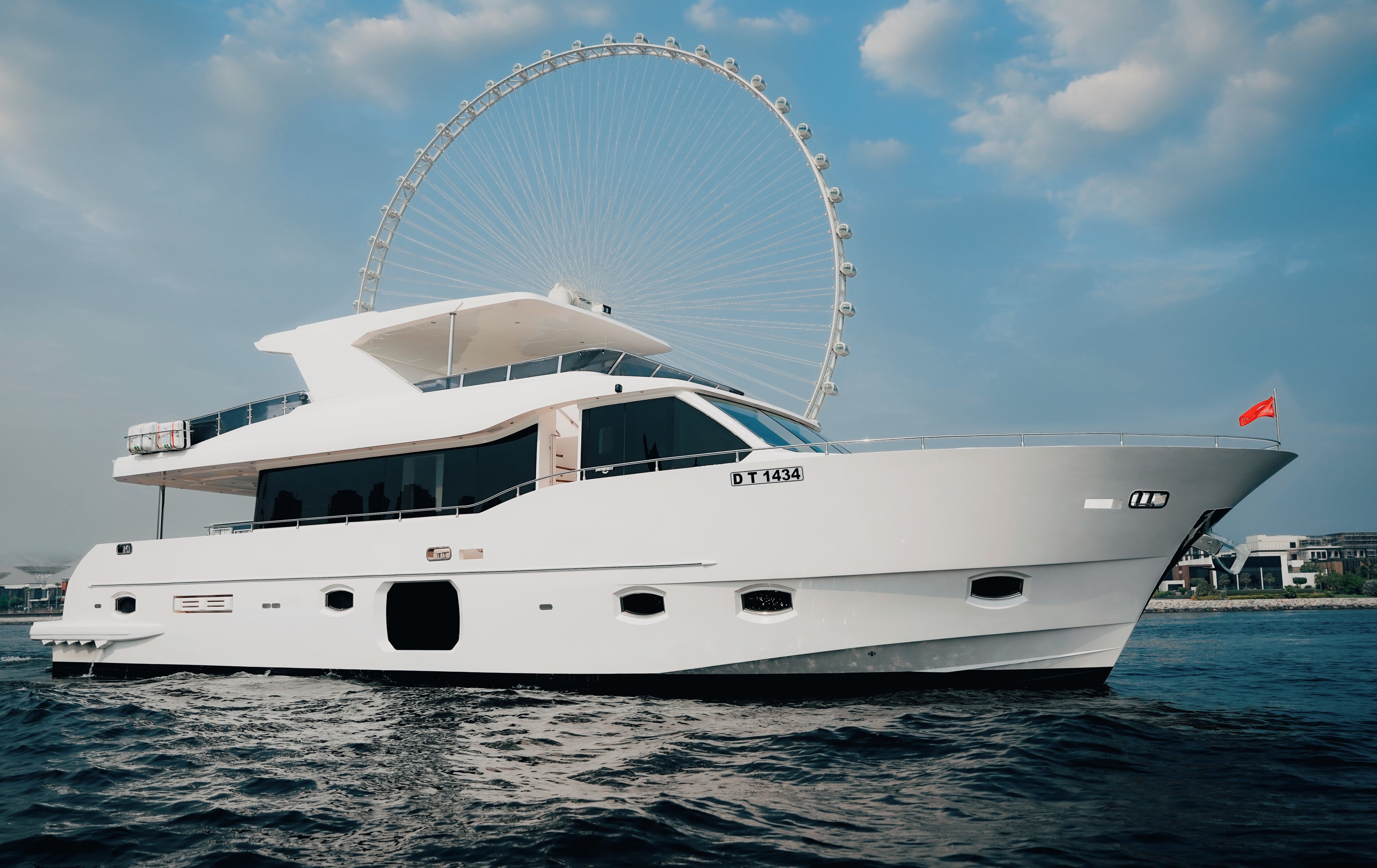 X36 YACHT