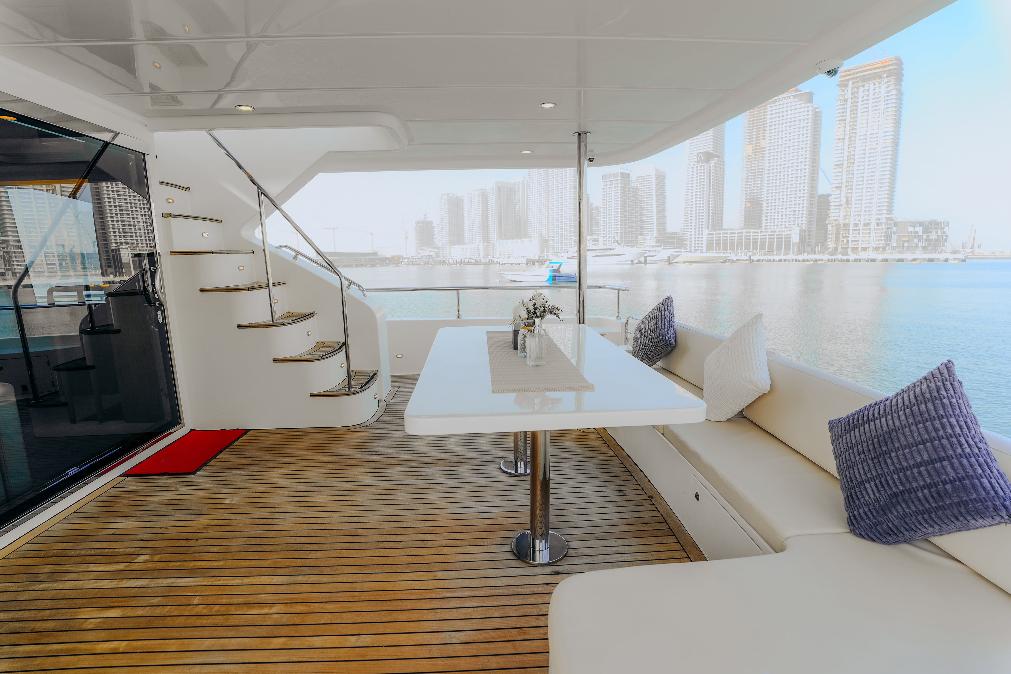 X43 YACHT