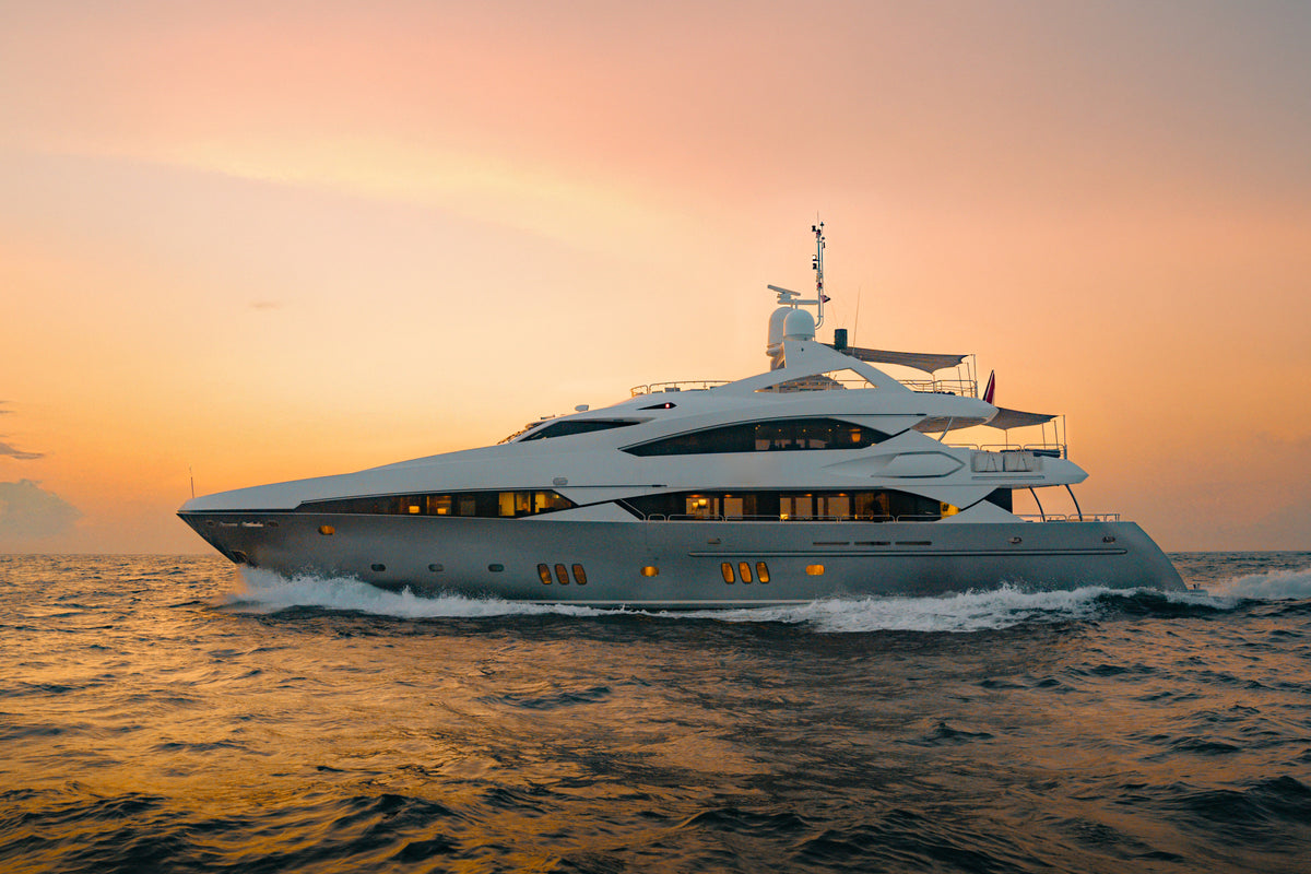 A4 YACHT