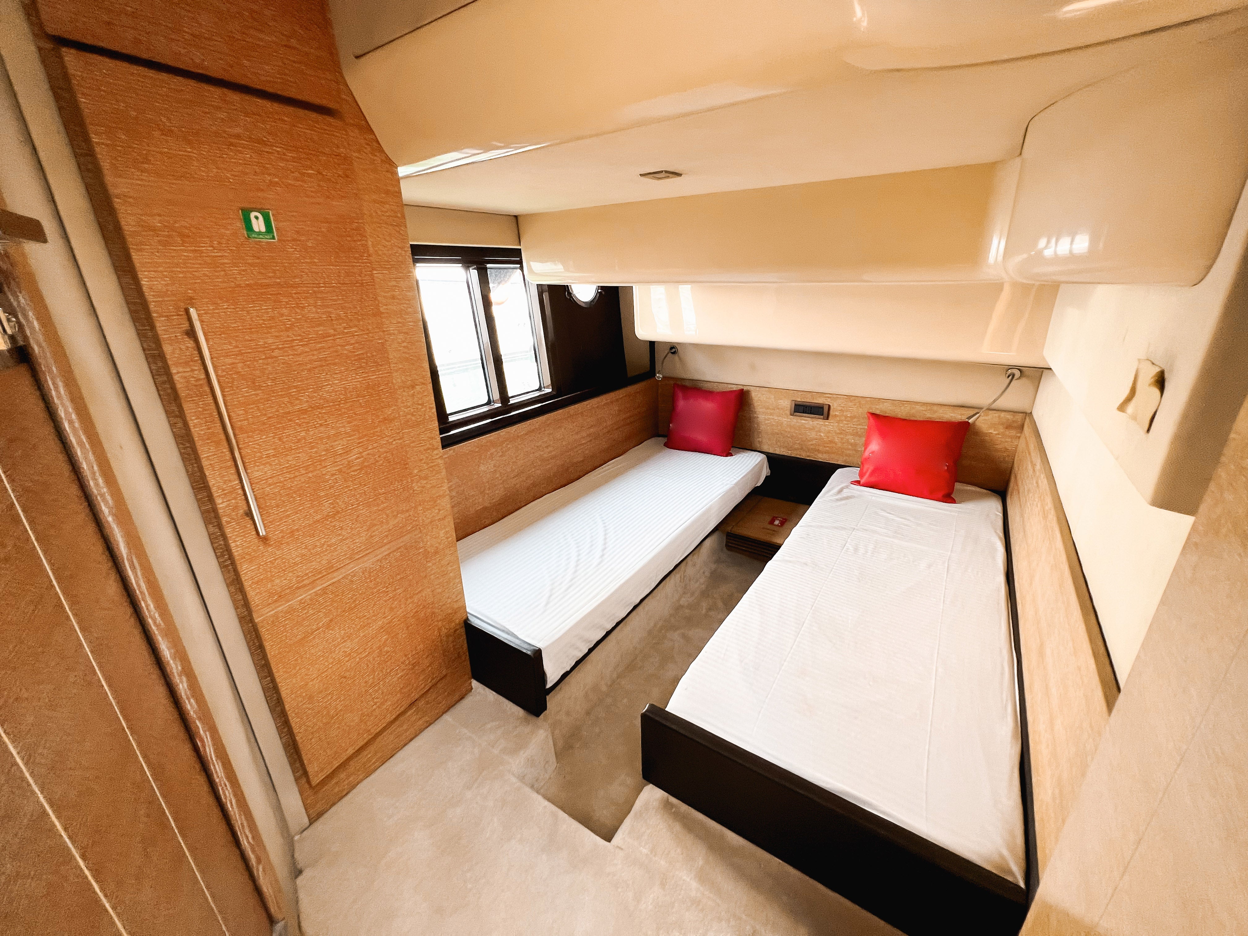 X7 YACHT