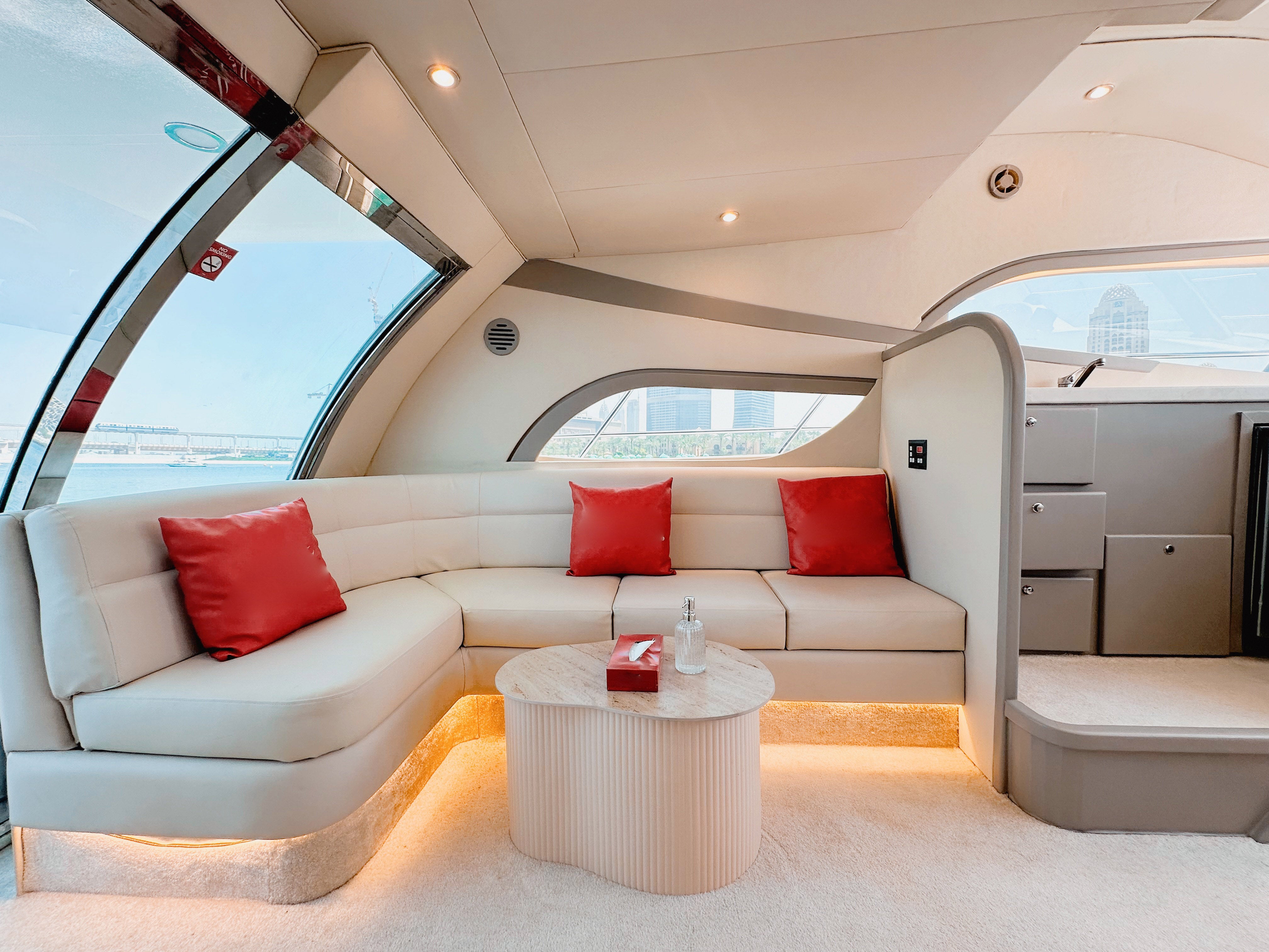 X4 YACHT