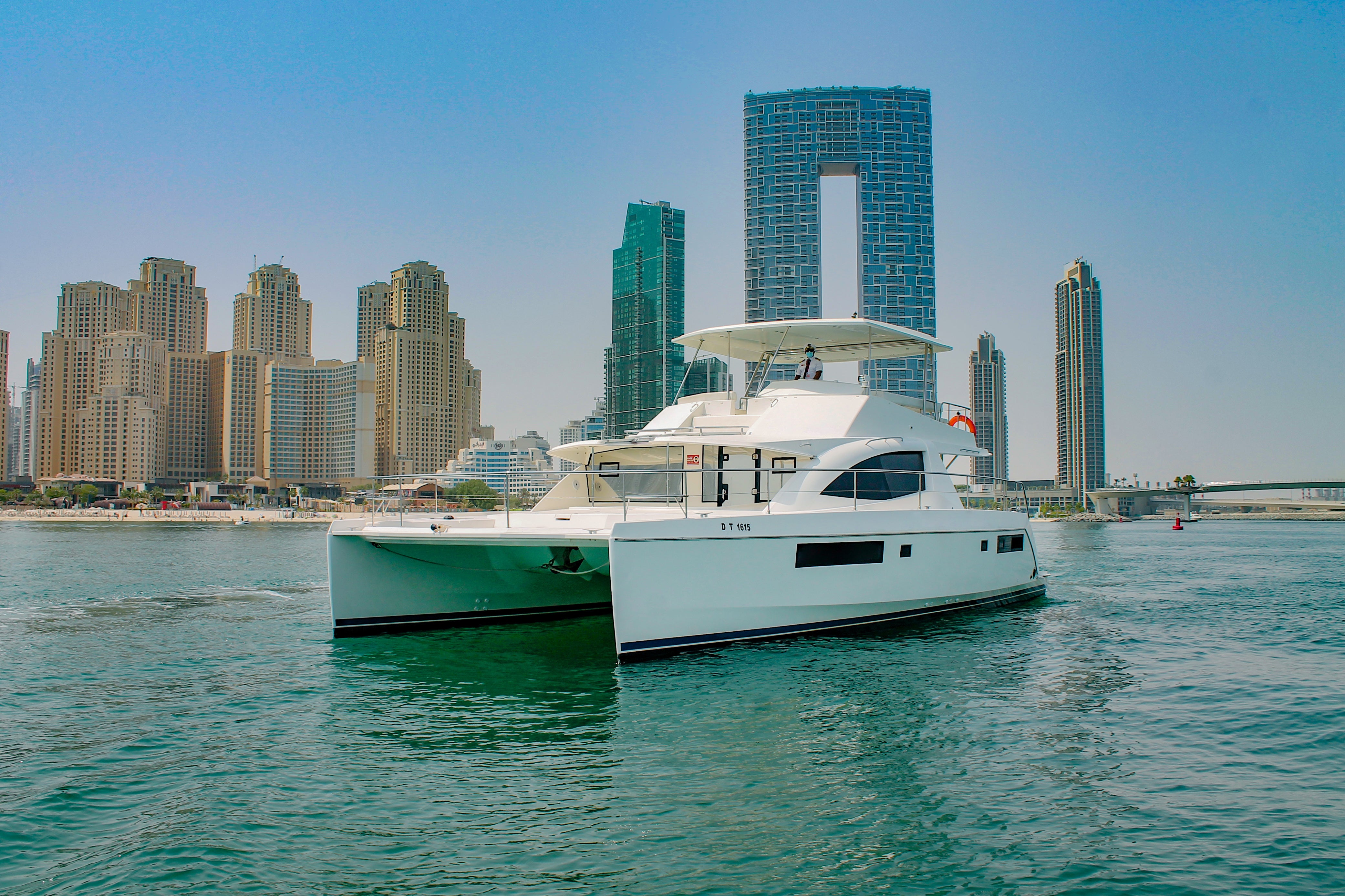 X6 YACHT
