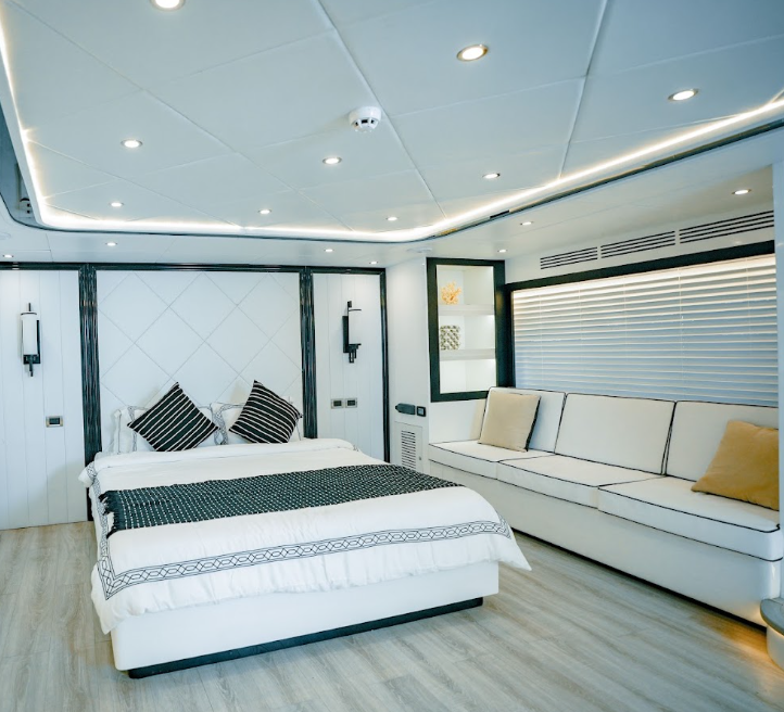 X41 YACHT