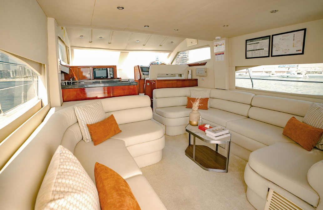 A10 YACHT