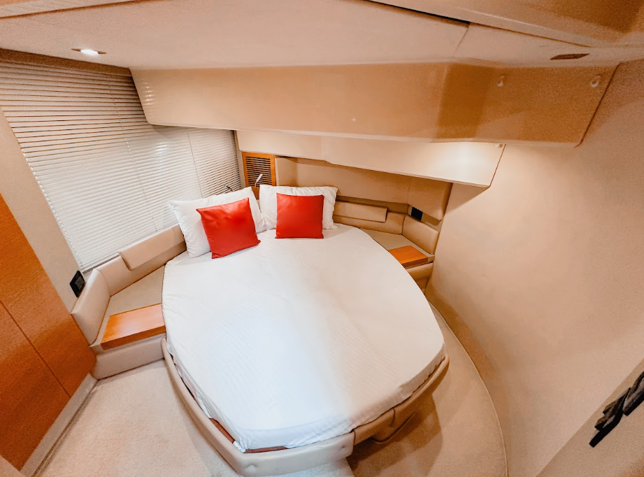 A33 YACHT