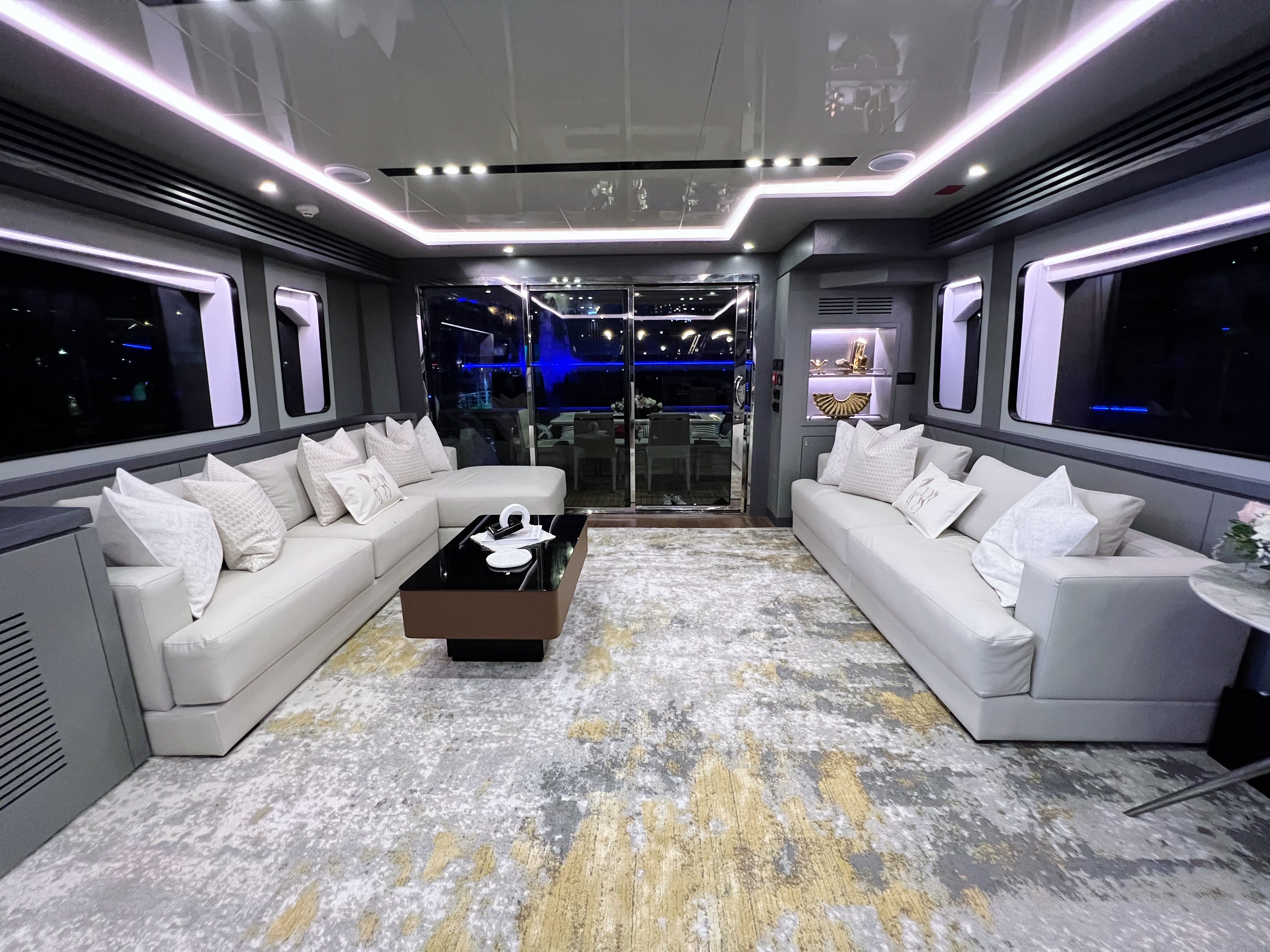 X34 YACHT