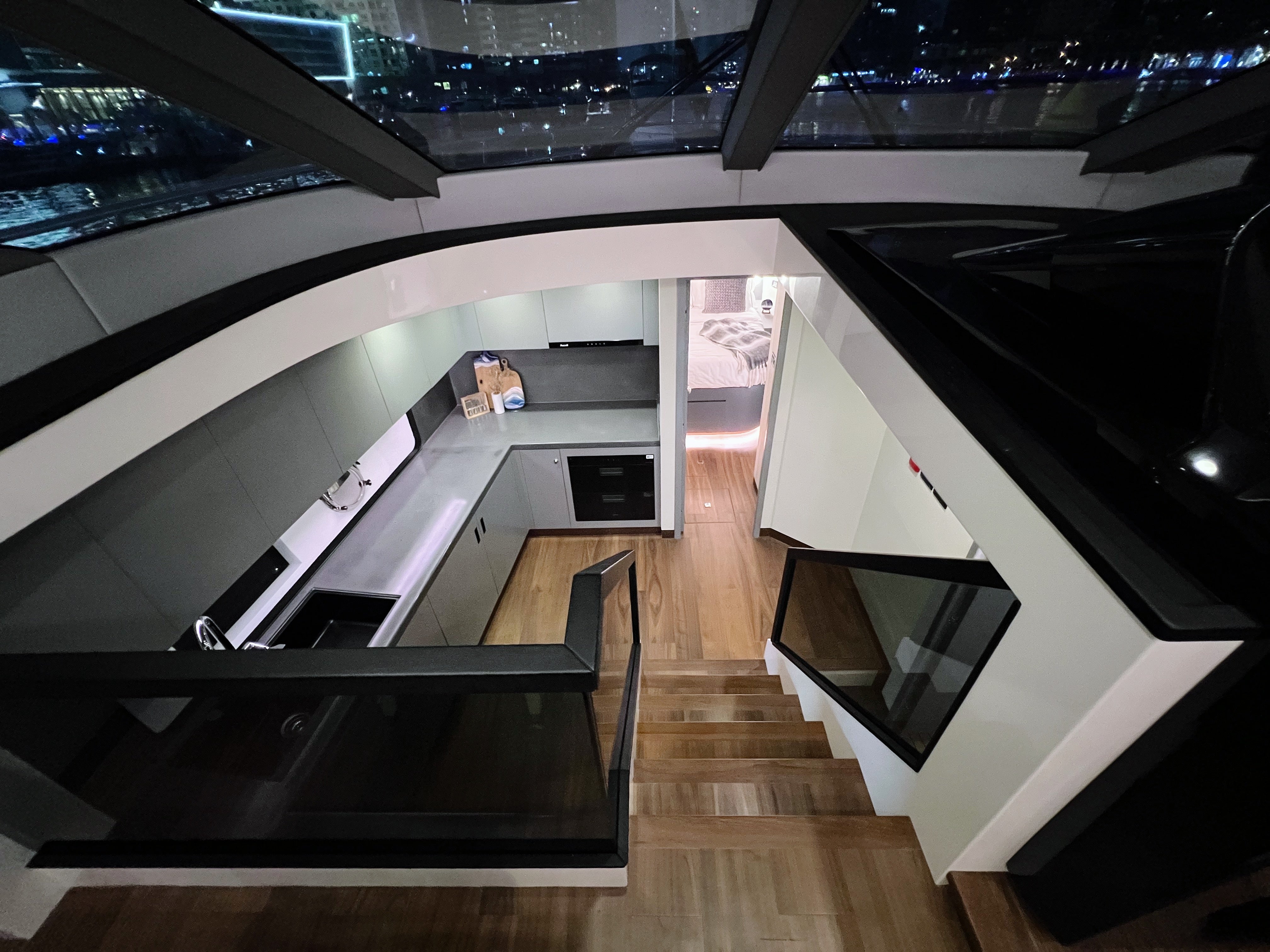 X34 YACHT