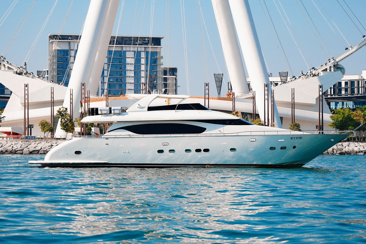 X16 YACHT