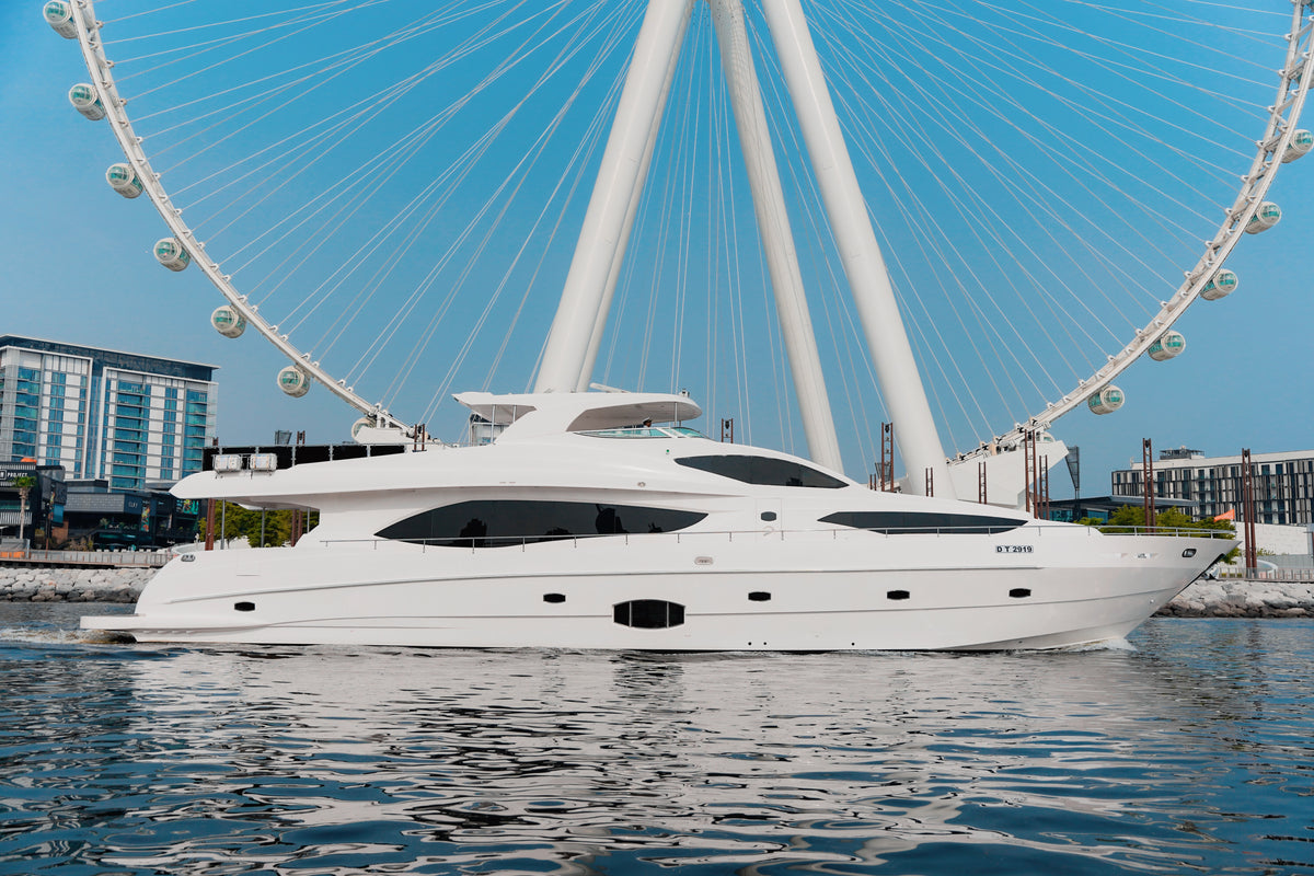 X37 YACHT