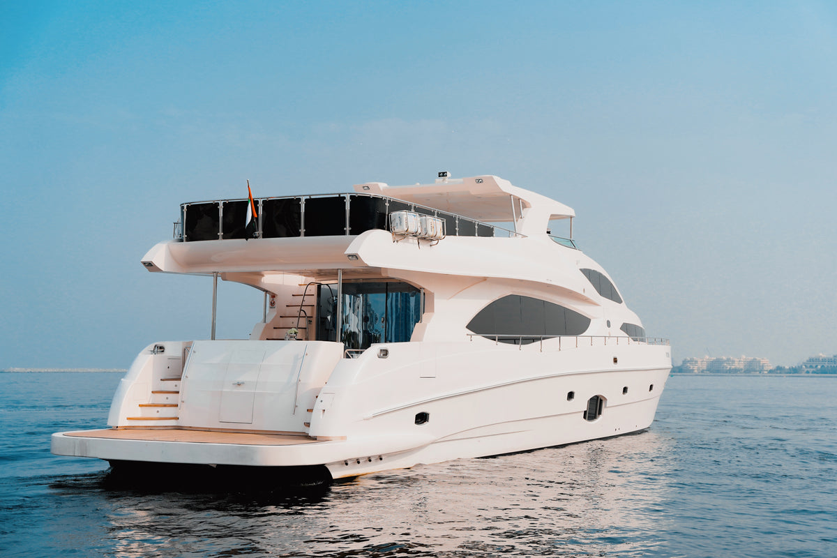 X37 YACHT