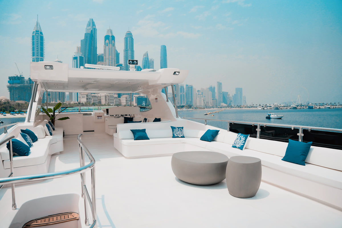 X37 YACHT