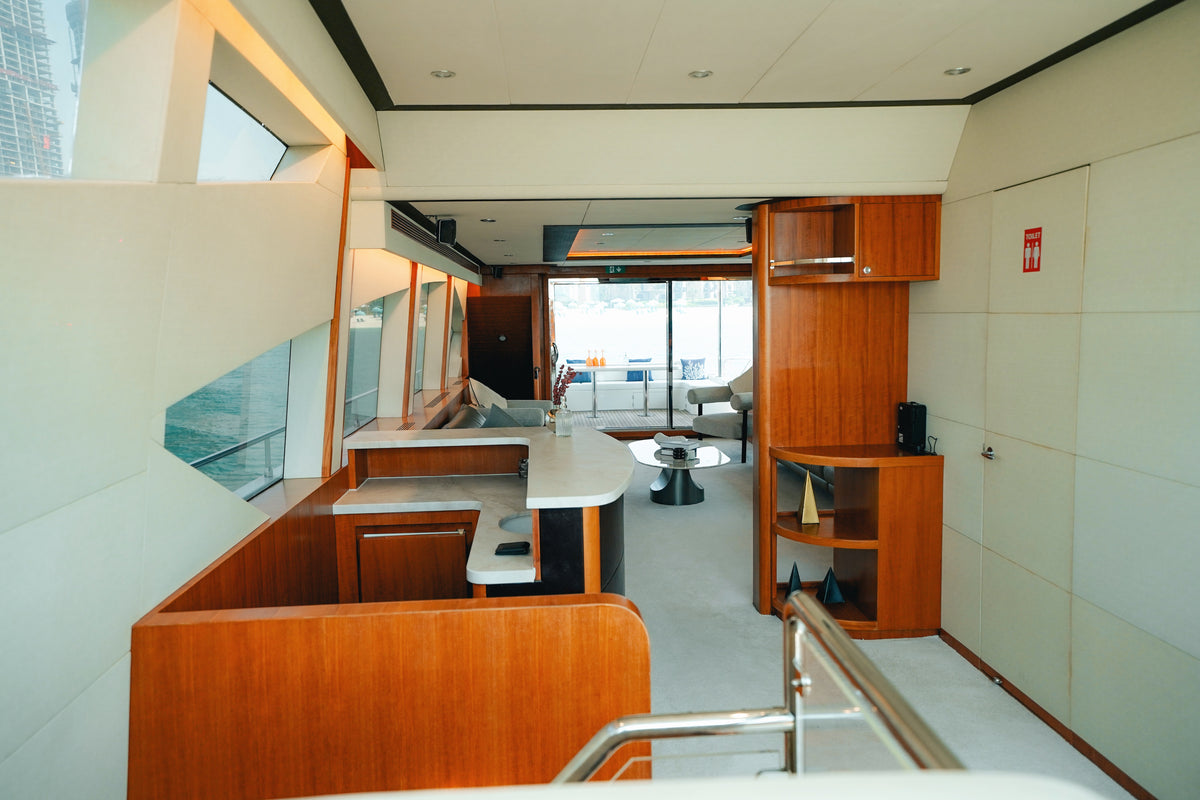X37 YACHT