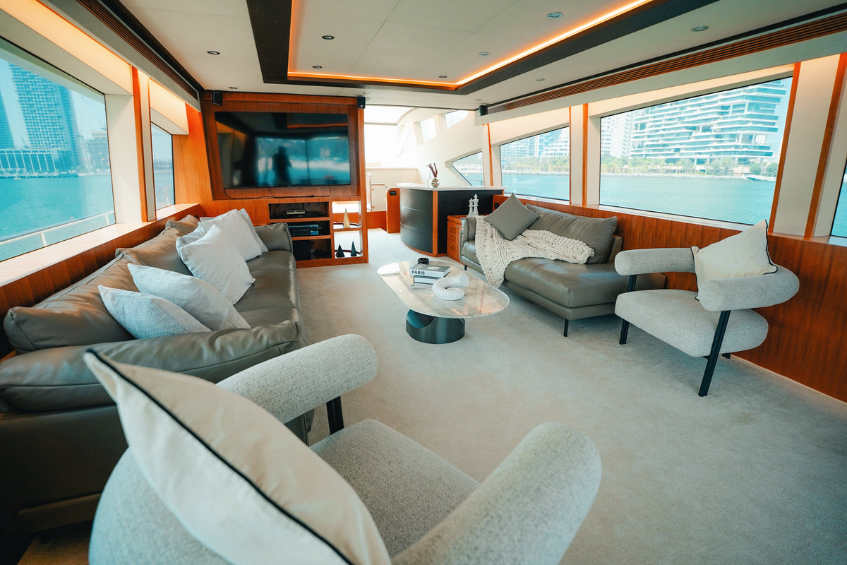 X37 YACHT