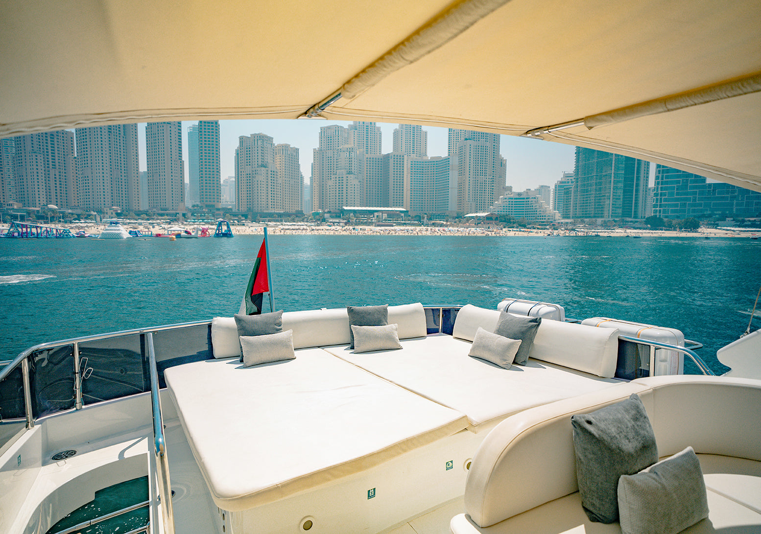 A12 YACHT