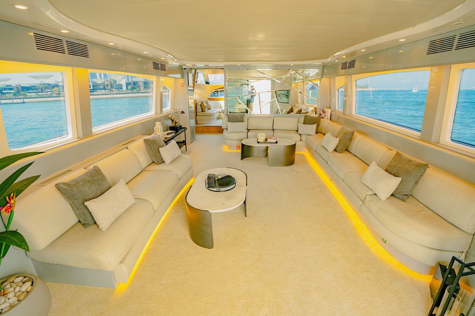 A12 YACHT