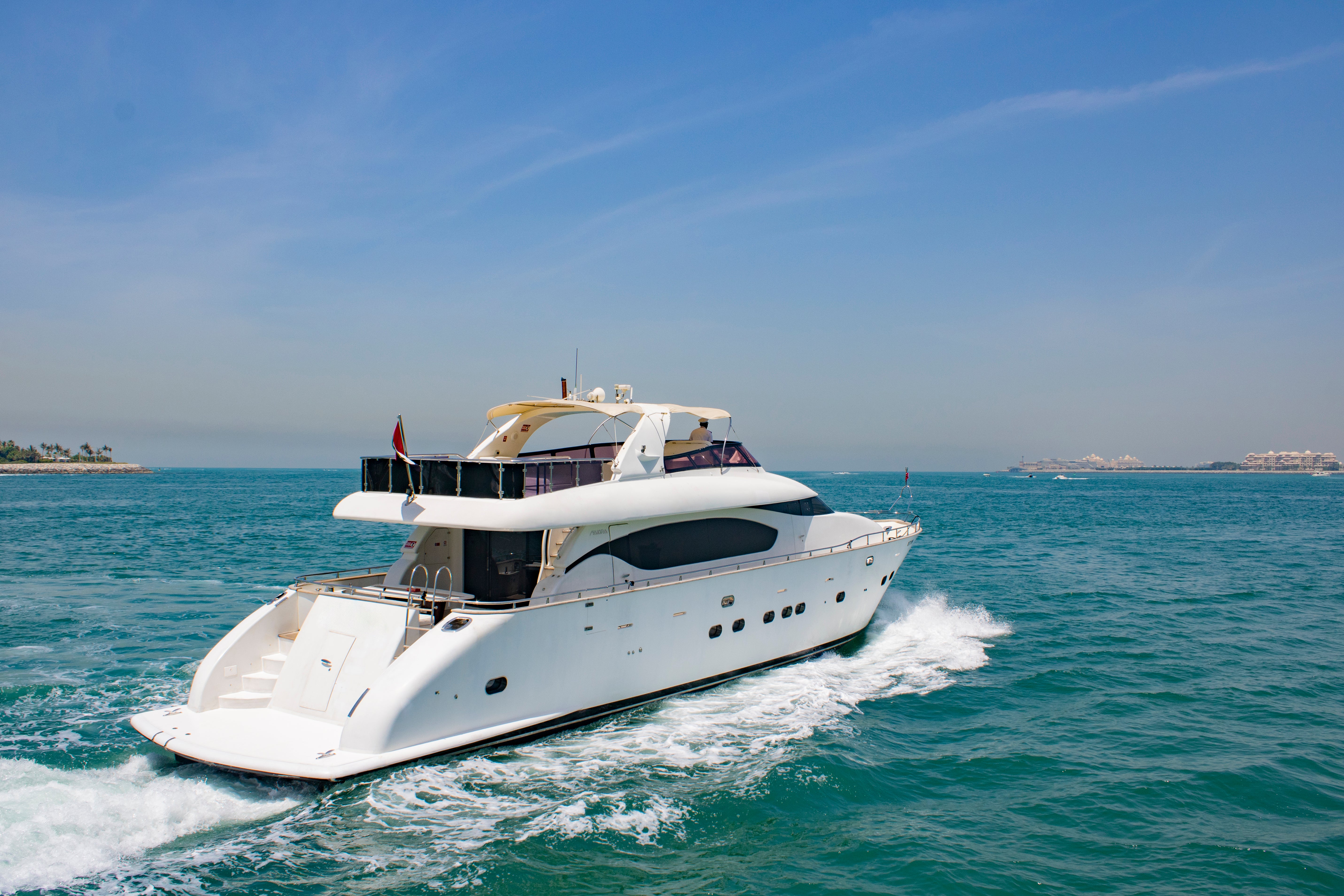 X16 YACHT