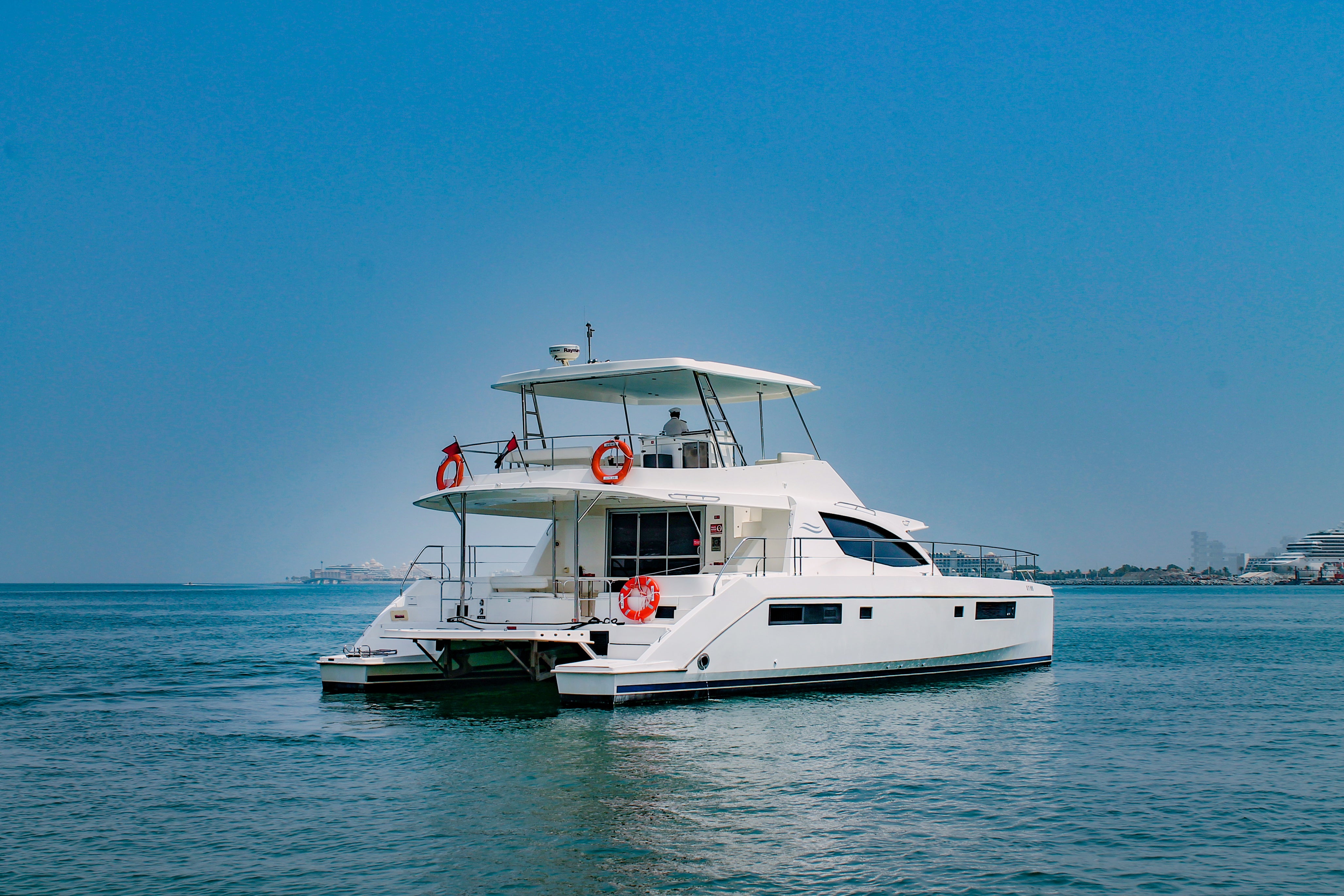 X6 YACHT