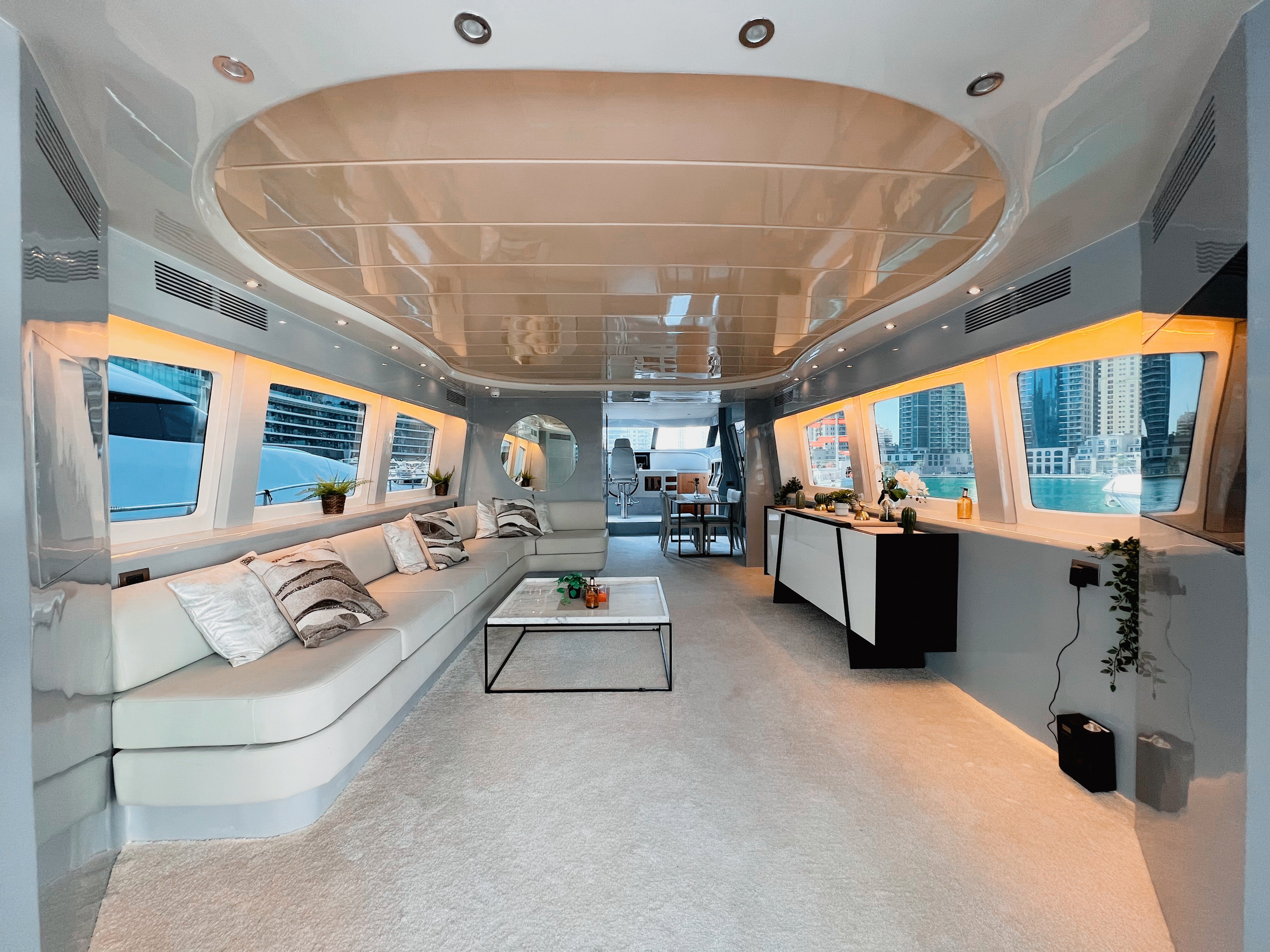 X16 YACHT