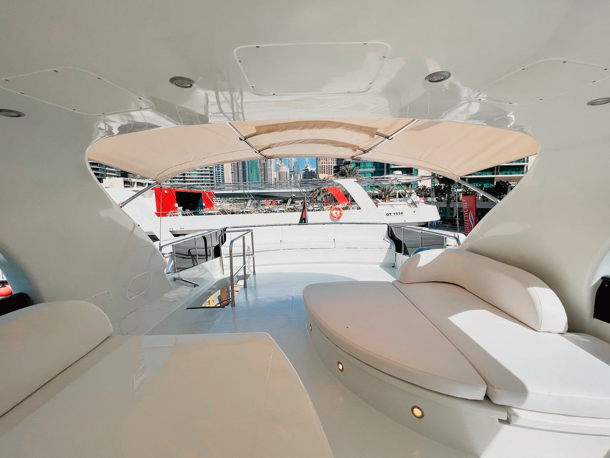 X16 YACHT